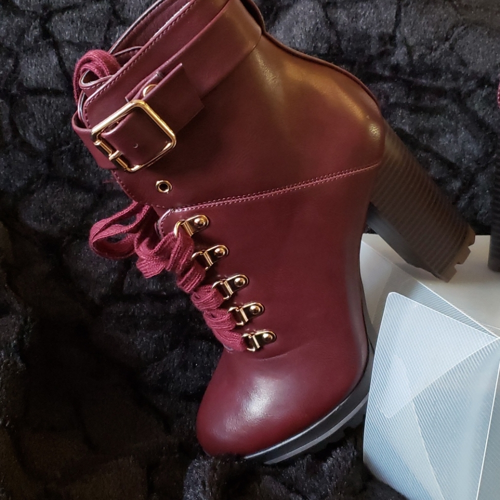 Shoes - Picture 3 of 5